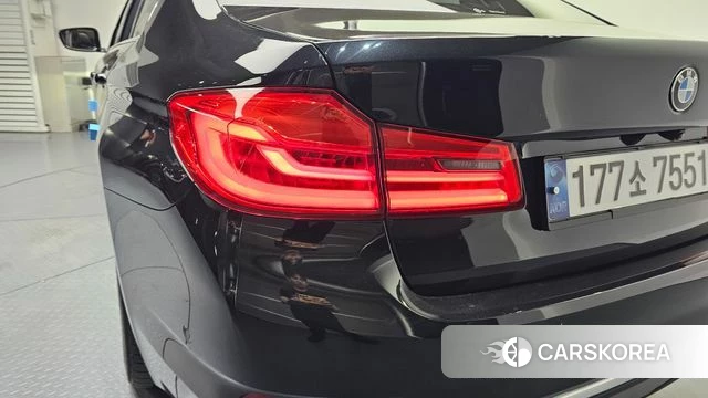 BMW 5 Series (G30) id 4937125 из Кореи 15