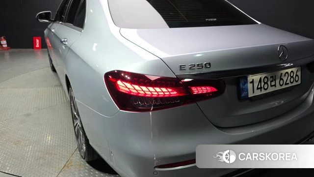 Mercedes-Benz E-Class W213 id 4309378 из Кореи 15