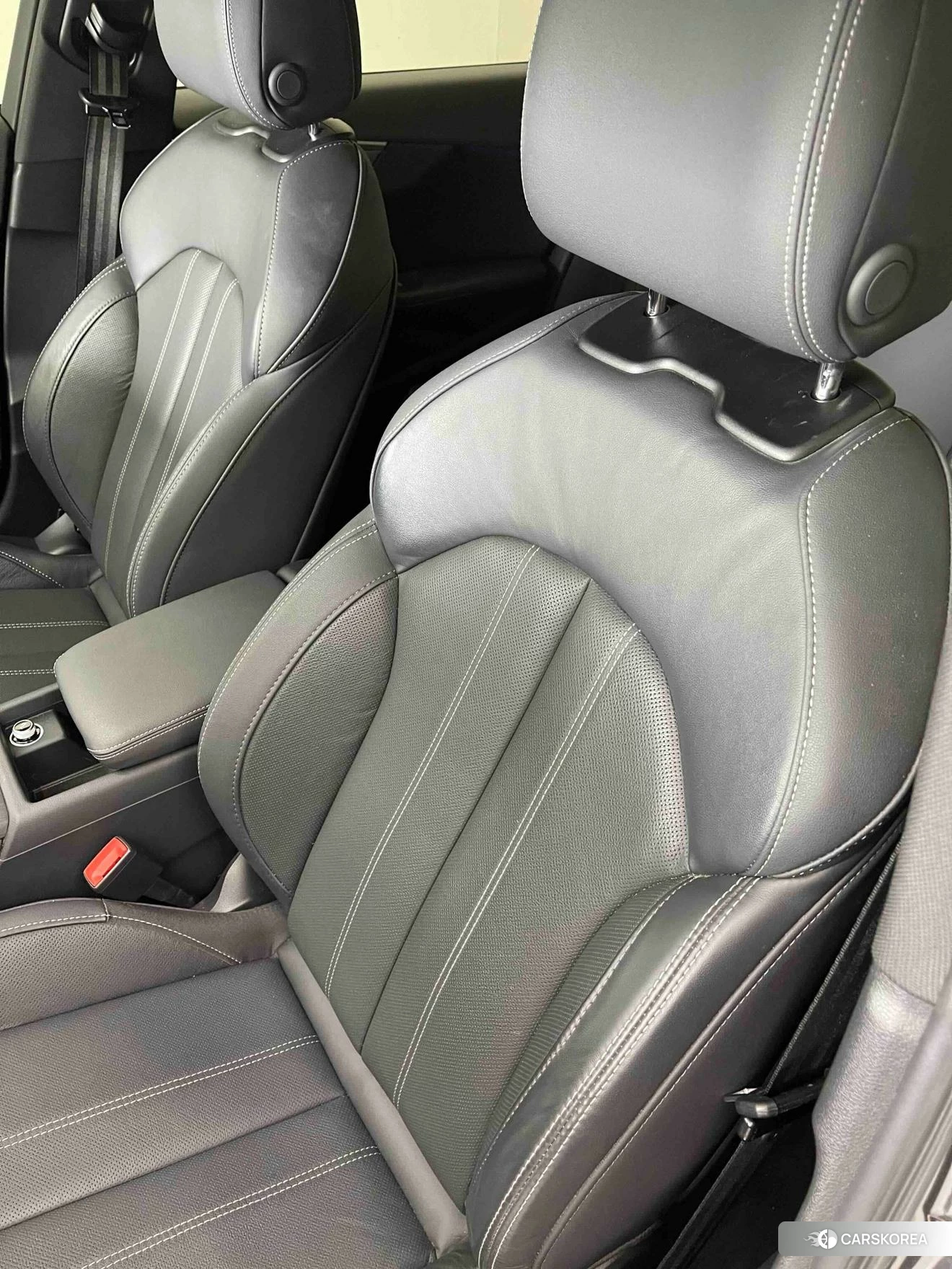 Audi A4L id 4498698 из Китая 15
