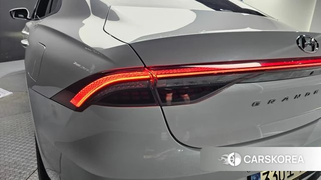 Hyundai The New Grandeur IG Hybrid id 4662067 из Кореи 15
