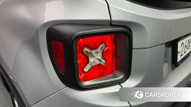 Jeep Renegade id 4755223 из Кореи 15