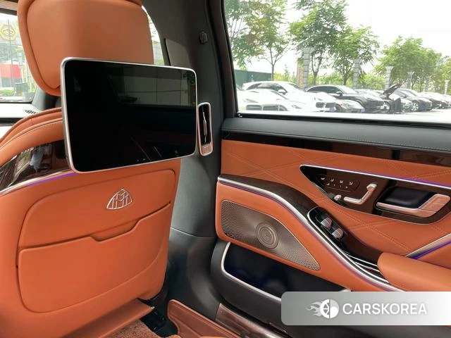 Mercedes-Benz Maybach S-class id 4365718 из Китая 15