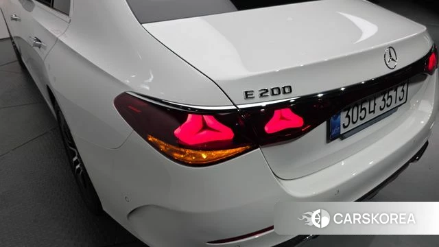 Mercedes-Benz E-Class W214 id 4336474 из Кореи 15