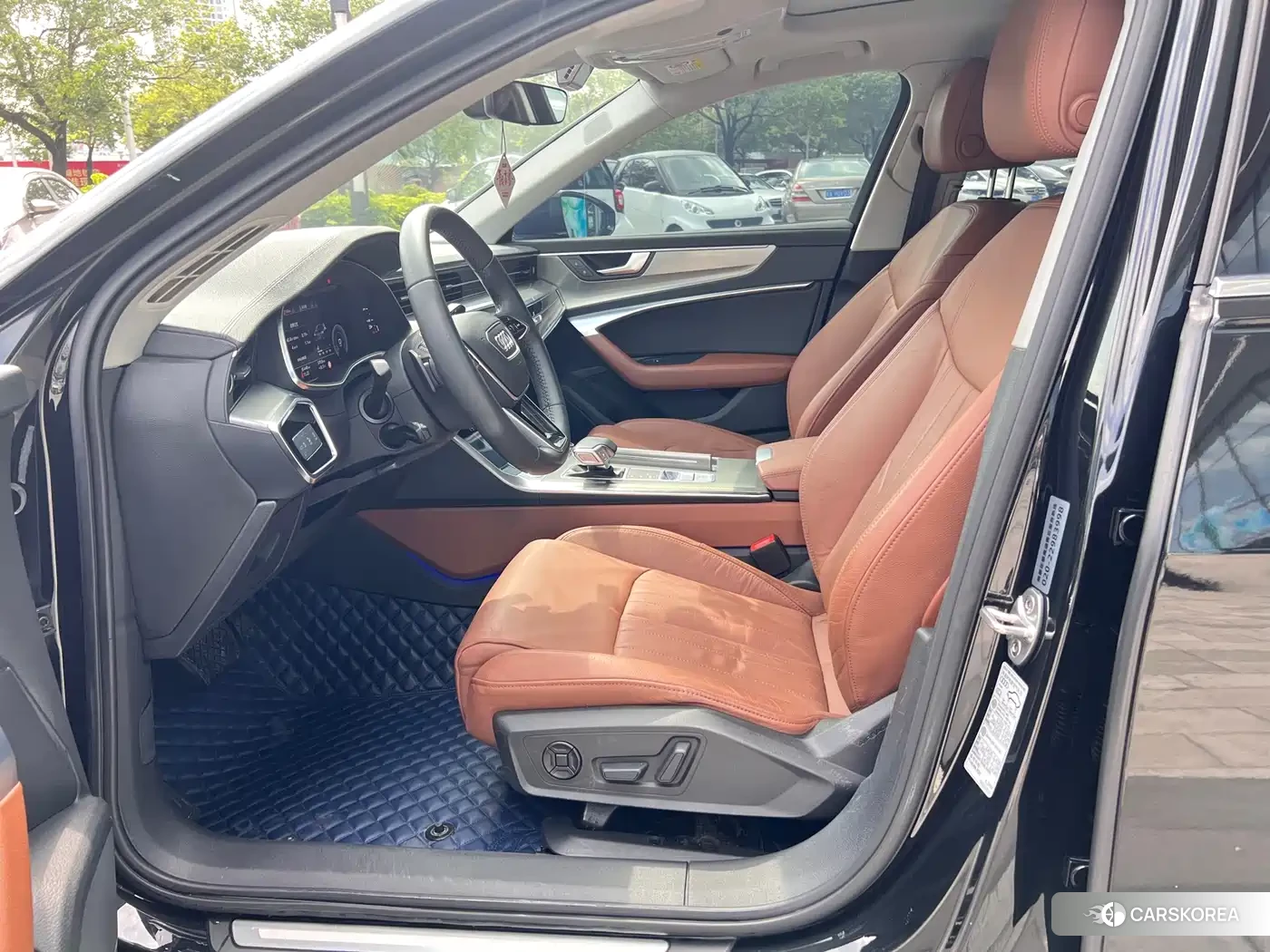 Audi A6L id 4607184 из Китая 15