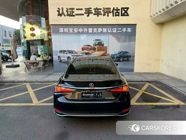 Lexus ES id 4307685 из Китая 15