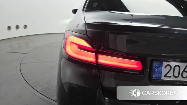 BMW 5 Series (G30) id 4401397 из Кореи 15