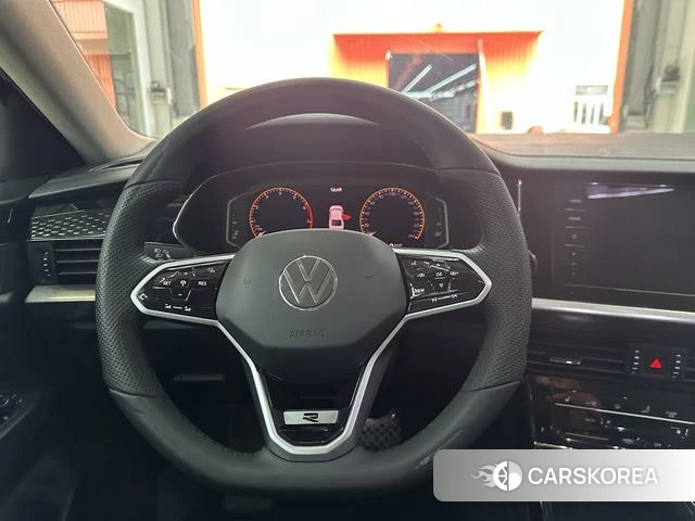 Volkswagen Passat id 4341838 из Китая 15