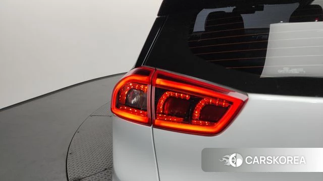 Kia Niro EV id 4430437 из Кореи 15