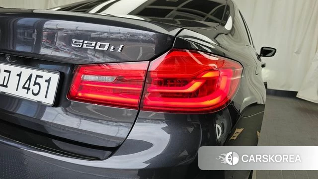 BMW 5 Series (G30) id 4586559 из Кореи 15