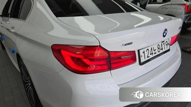 BMW 5 Series (G30) id 4530293 из Кореи 15