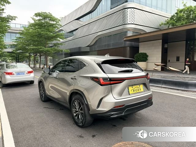 Lexus NX id 4276988 из Китая 15