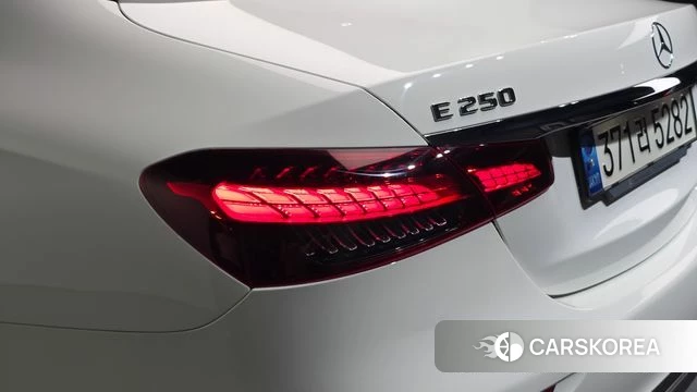 Mercedes-Benz E-Class W213 id 4567654 из Кореи 15
