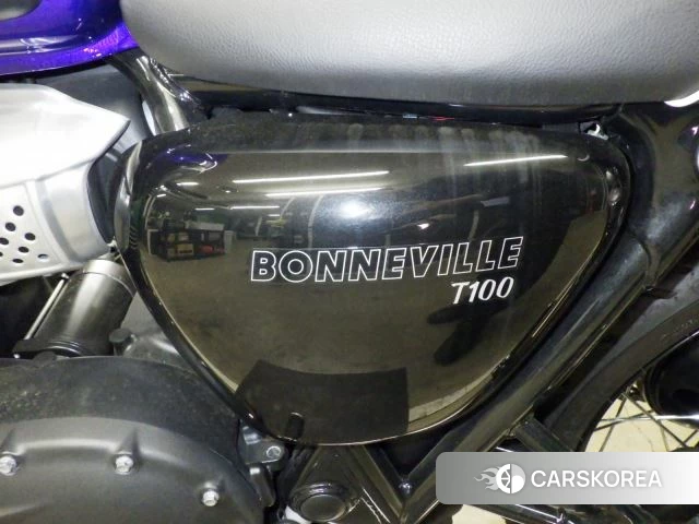 Triumph BONNEVILLE T100 id 3946639 из Японии 15