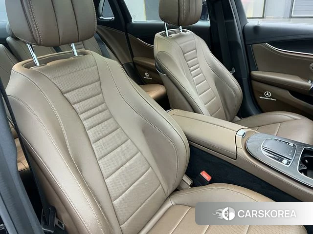 Mercedes-Benz E-class id 4207934 из Китая 15