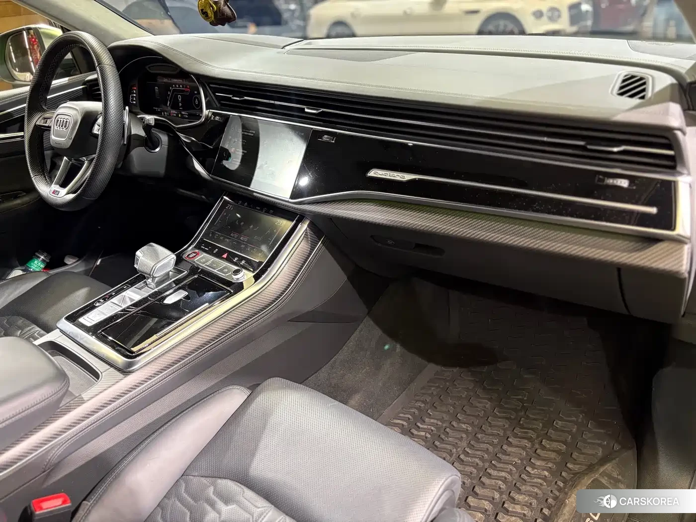 Audi RS Q8 id 4669291 из Китая 15