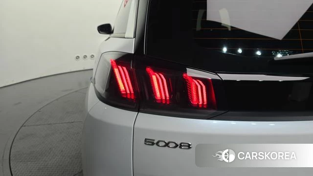 Peugeot 5008 second generation id 4388753 из Кореи 15