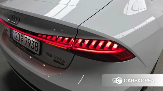 Audi A7 (4K) id 4389904 из Кореи 15