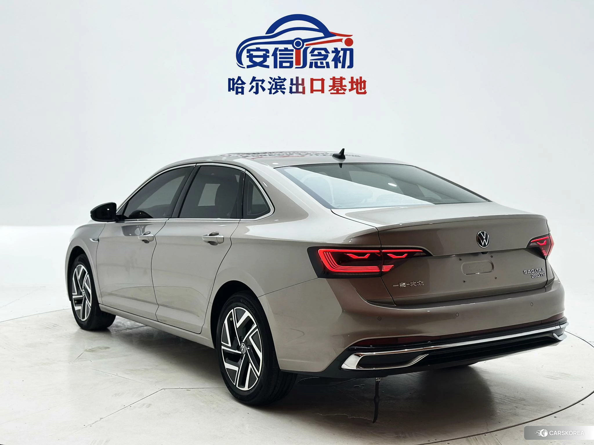 Volkswagen Sagitar id 4504706 из Китая 15