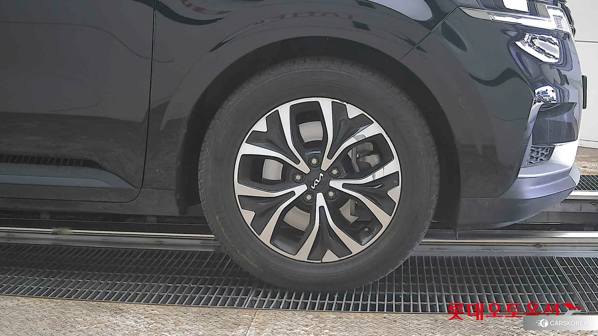 Kia Carnival id 3875751 из Кореи 15