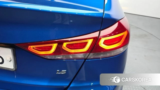 Hyundai Avante AD id 4568709 из Кореи 15