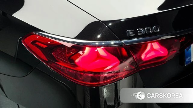 Mercedes-Benz E-Class W214 id 4854015 из Кореи 15