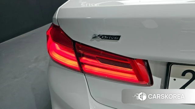 BMW 5 Series (G30) id 4324811 из Кореи 15