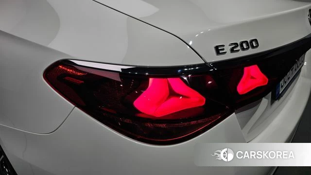 Mercedes-Benz E-Class W214 id 4291679 из Кореи 15