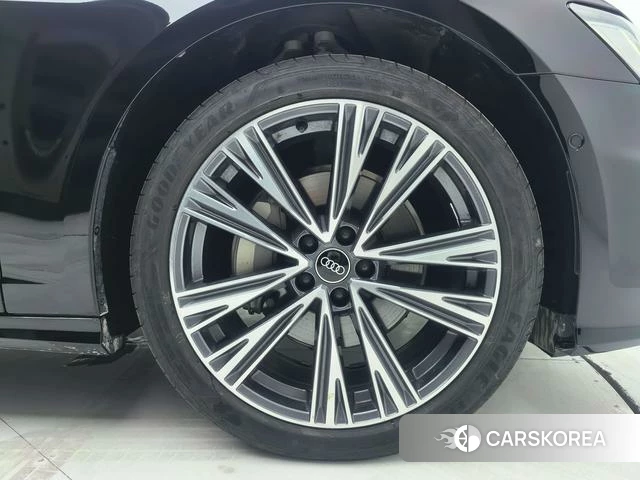 Audi A6L id 3920487 из Китая 15