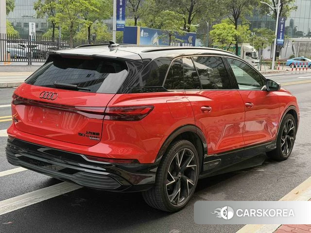 Audi Q5 e-tron id 4263930 из Китая 15