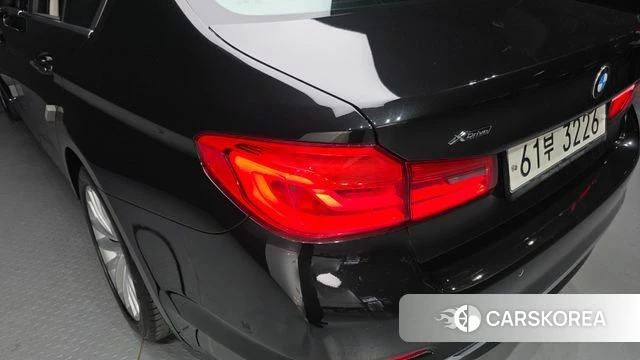 BMW 5 Series (G30) id 4310836 из Кореи 15