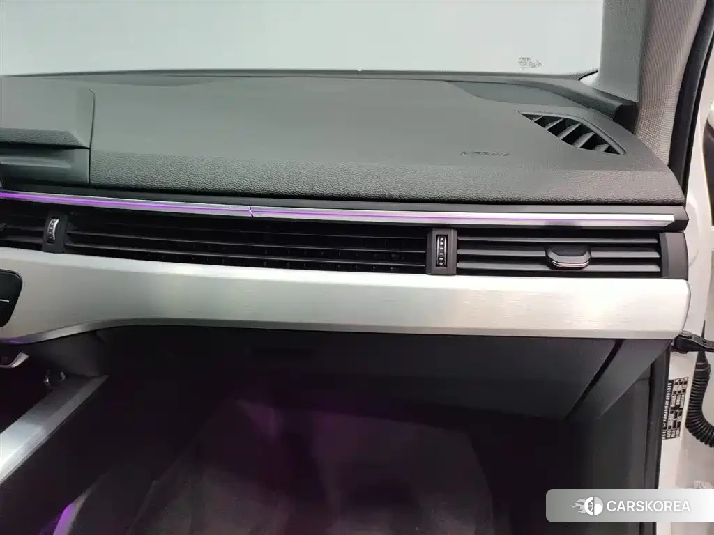 Audi A4L id 4539184 из Китая 15