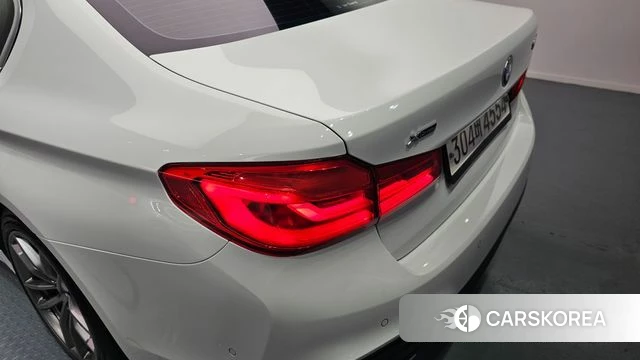 BMW 5 Series (G30) id 4310458 из Кореи 15