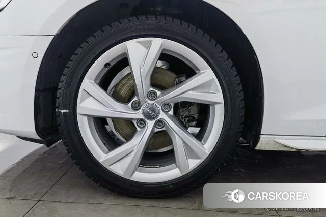Audi A4L id 4273813 из Китая 15