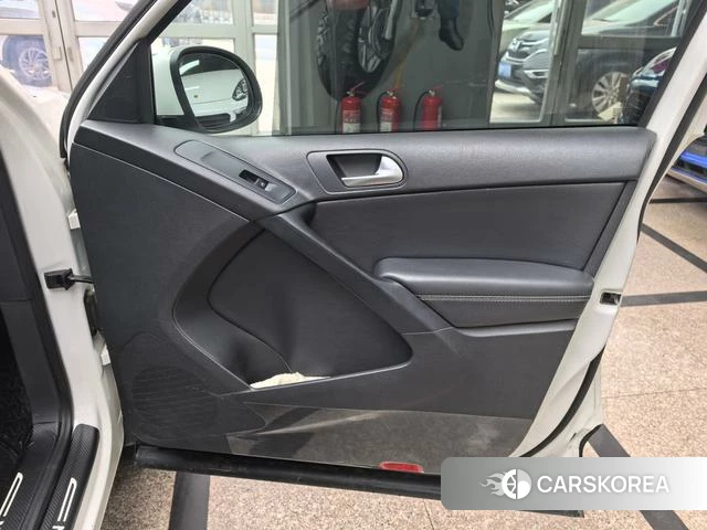 Volkswagen Tiguan id 4207983 из Китая 15