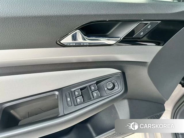 Volkswagen Bora id 4276255 из Китая 15