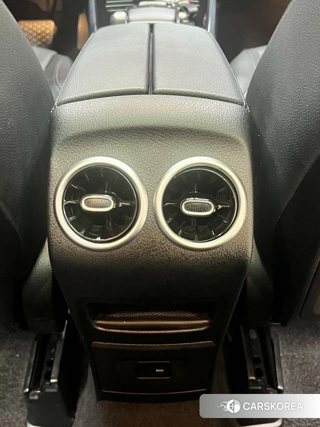 Mercedes-Benz GLB id 4275792 из Китая 15