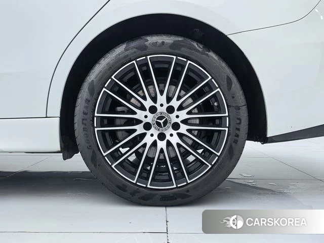 Mercedes-Benz Class C id 4297260 из Китая 15