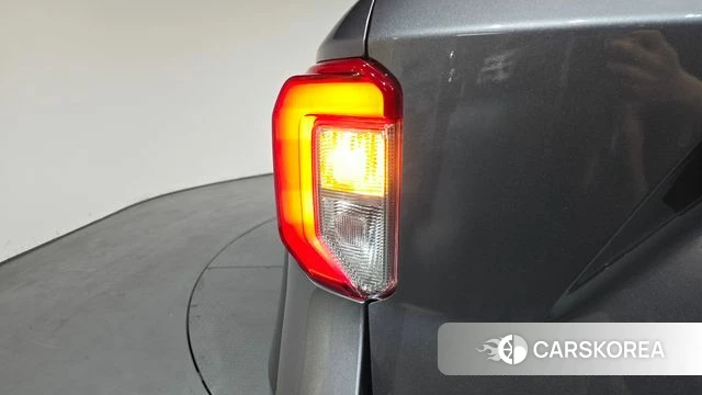 Ford Explorer 6th Generation id 4267905 из Кореи 15