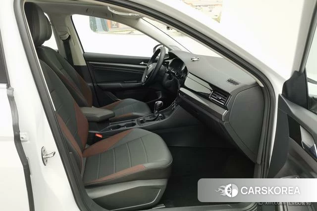 Volkswagen Bora id 4272503 из Китая 15