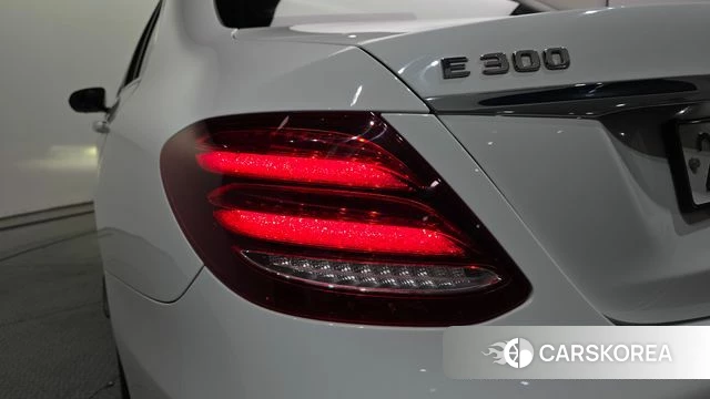 Mercedes-Benz E-Class W213 id 4225308 из Кореи 15