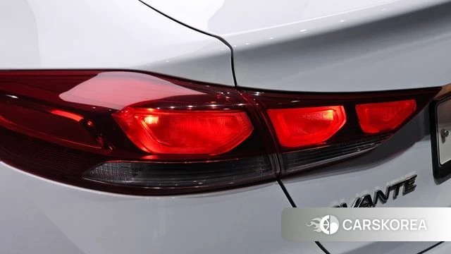 Hyundai Avante AD id 4620520 из Кореи 15