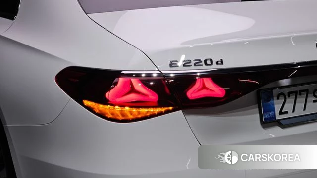 Mercedes-Benz E-Class W214 id 4762254 из Кореи 15