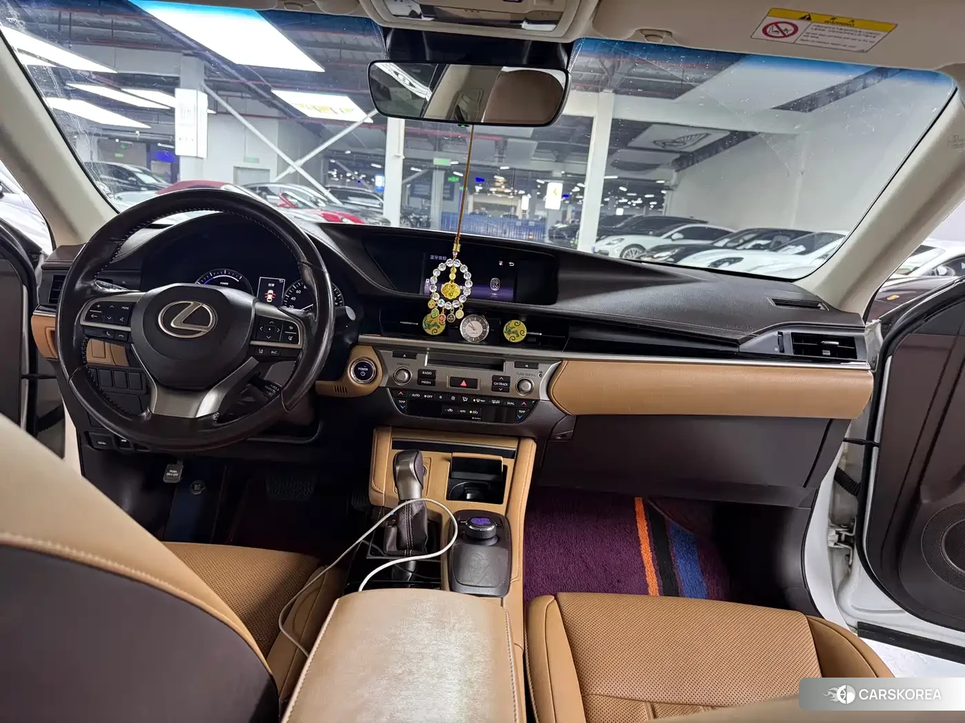Lexus ES id 4539175 из Китая 15