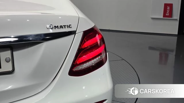 Mercedes-Benz E-Class W213 id 4595536 из Кореи 15