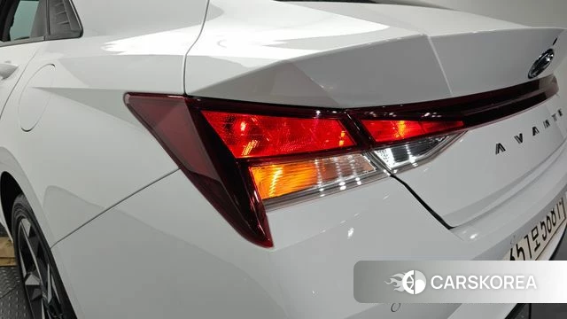 Hyundai Avante Hybrid (CN7) id 4534595 из Кореи 15
