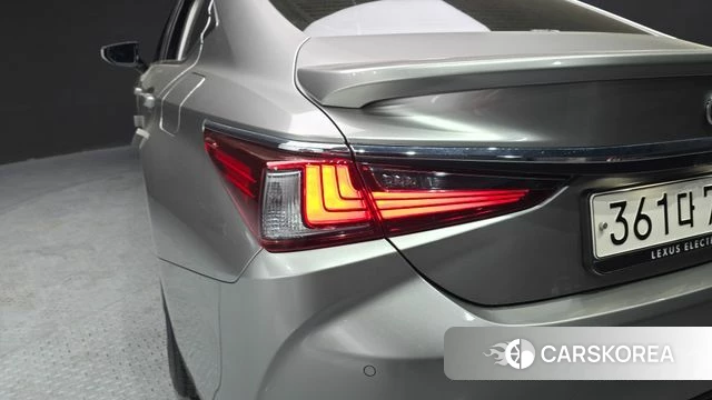 Lexus ES300h 7th generation id 4230267 из Кореи 15