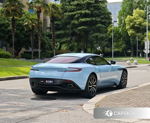 Aston Martin DB11 id 4238624 из Китая 15