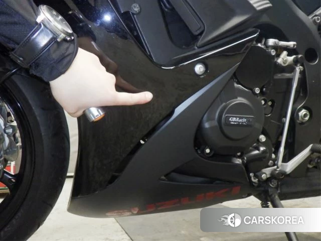 Suzuki GSX-R750 id 4183535 из Японии 15