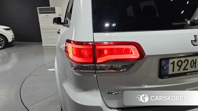 Jeep Grand Cherokee id 4245150 из Кореи 15