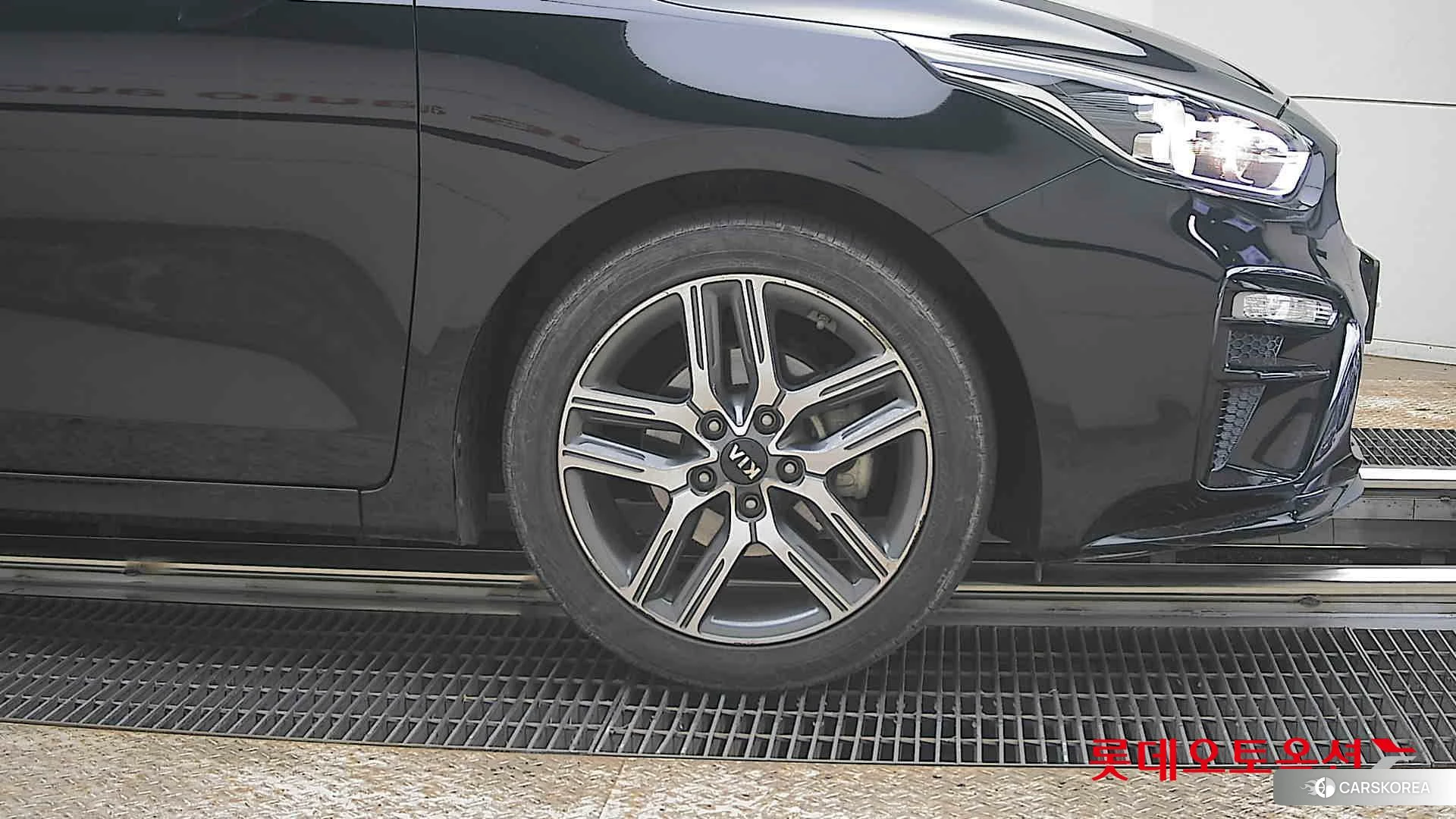 Kia K3 id 3869446 из Кореи 15